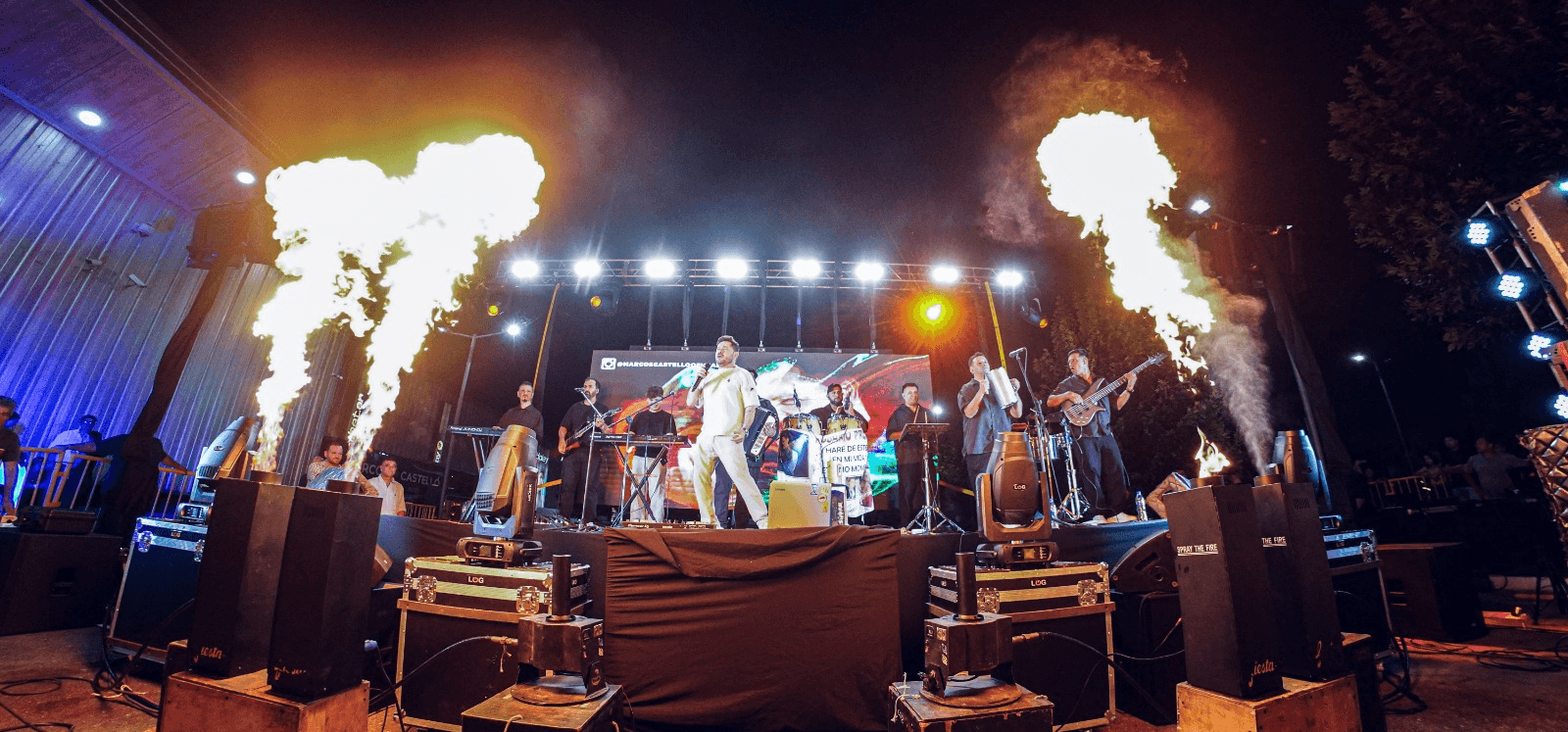 Artistas y shows en vivo